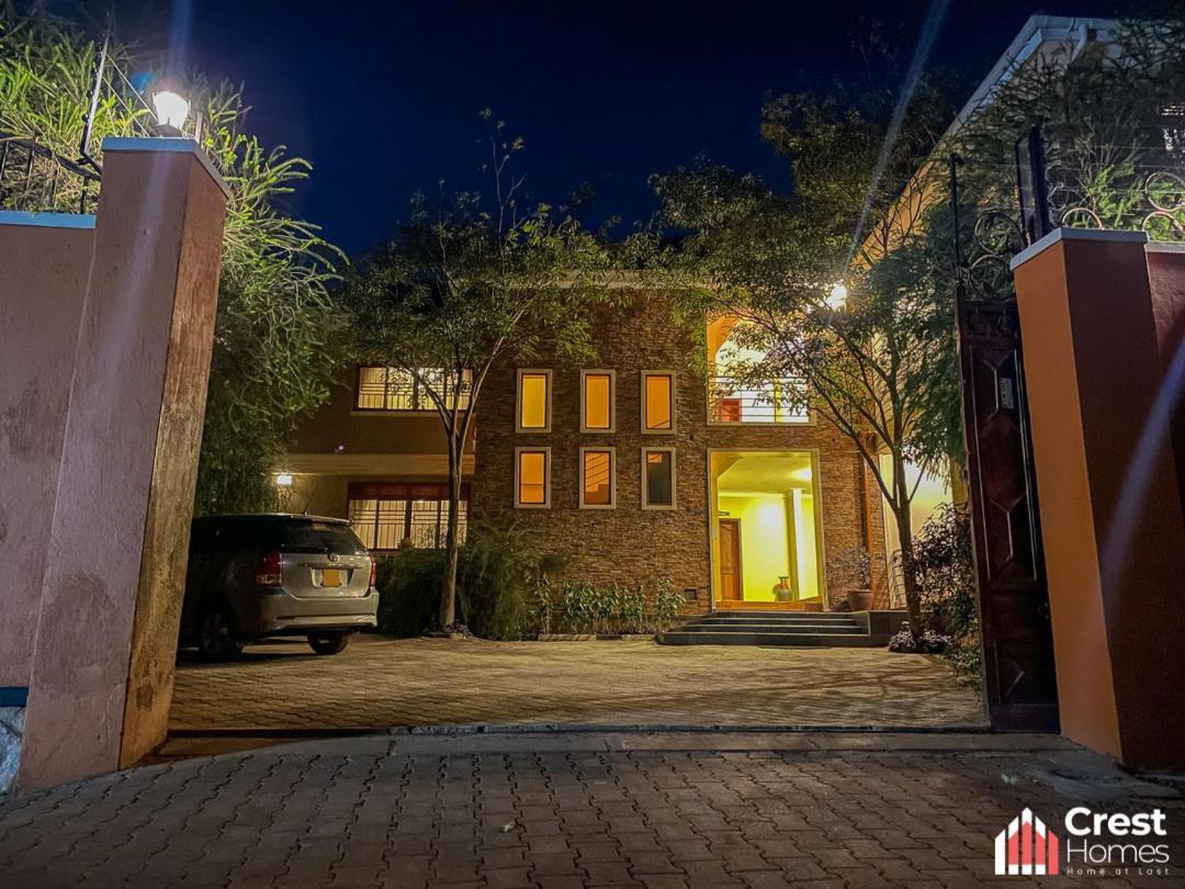 Crest Homes Uganda Kitende 外观 照片